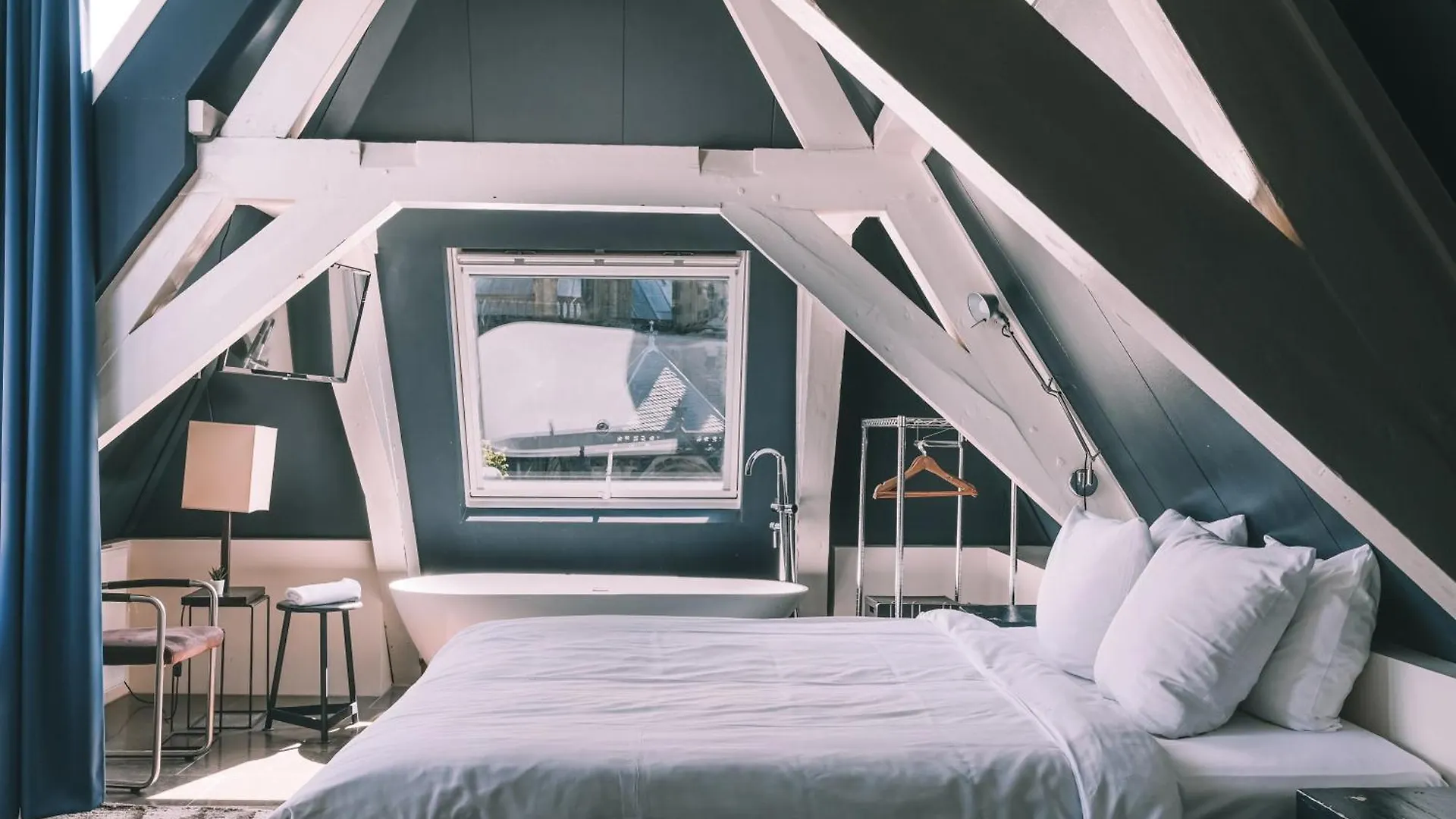 Hotel Simple Utrecht 4*,
